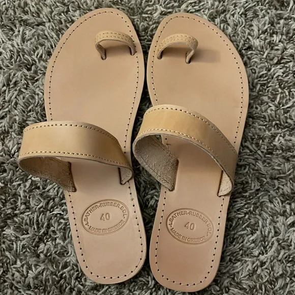 Classic Greek Sandals - Picture 4 of 6